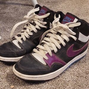 Nike Men's Black and Purple High-Top Sneakers